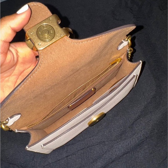 Coach Tabby Clutch. - Picture 3 of 7